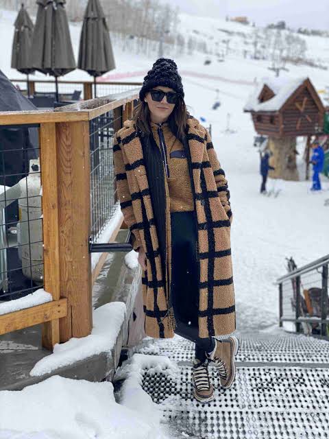 Lace-Up Snow Boots with Teddy Coat and Hoodie — Snow Boots Outfits