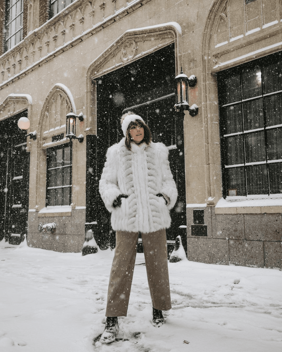 Black Snow Boots with Faux Fur Coat and Trousers — Snow Boots Outfits