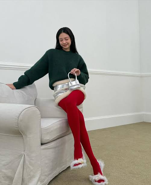 Sequin Mini Skirt and Green Sweater for a Festive Party Look Sequin Mini Skirt and Green Sweater for a Festive Party Look — December Outfits