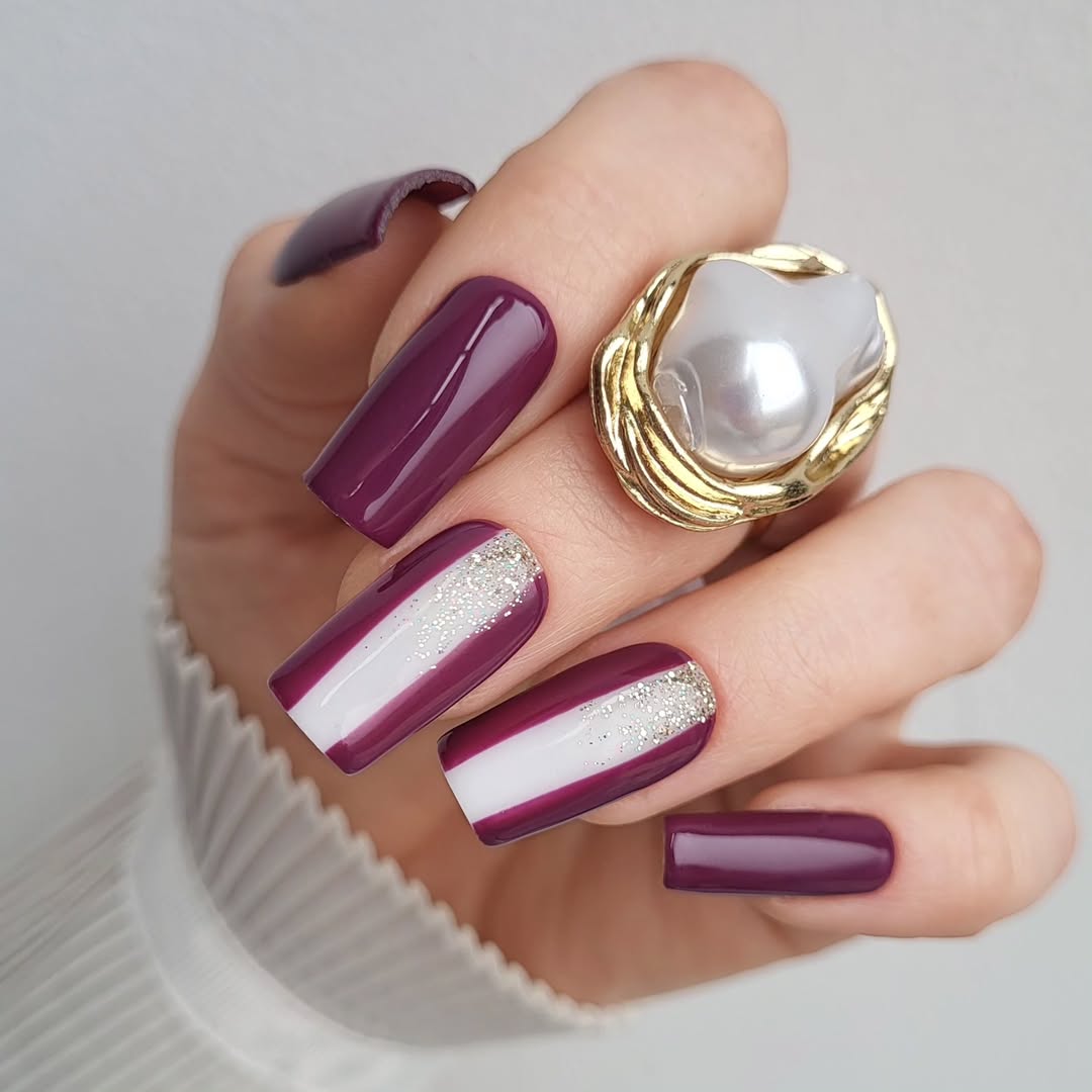 Plum With Diagonal Glitter Stripe Plum With Diagonal Glitter Stripe — Simple Winter Nails