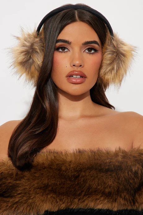 Luxurious Brown Fur Earmuffs with a Matching Fur Trim Top Luxurious Brown Fur Earmuffs with a Matching Fur Trim Top — Earmuffs Outfits
