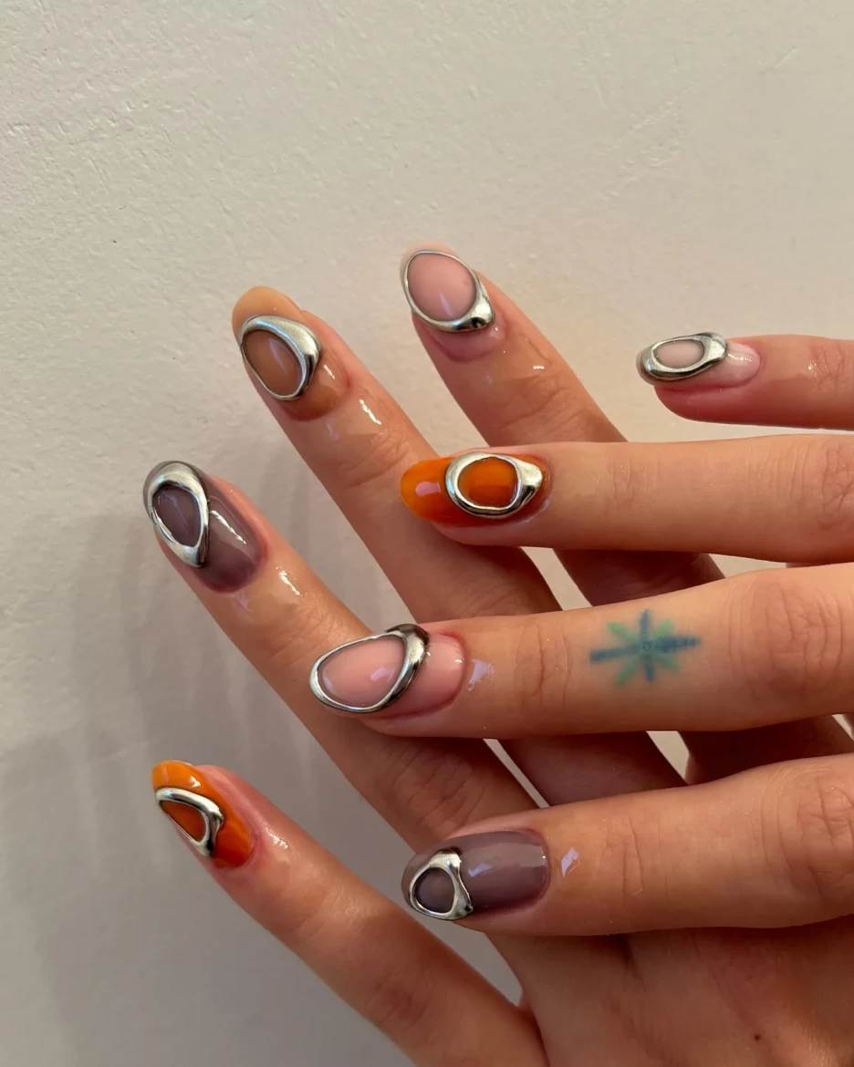 3D Silver Abstract Cuticle Nails — Winter Round Nails