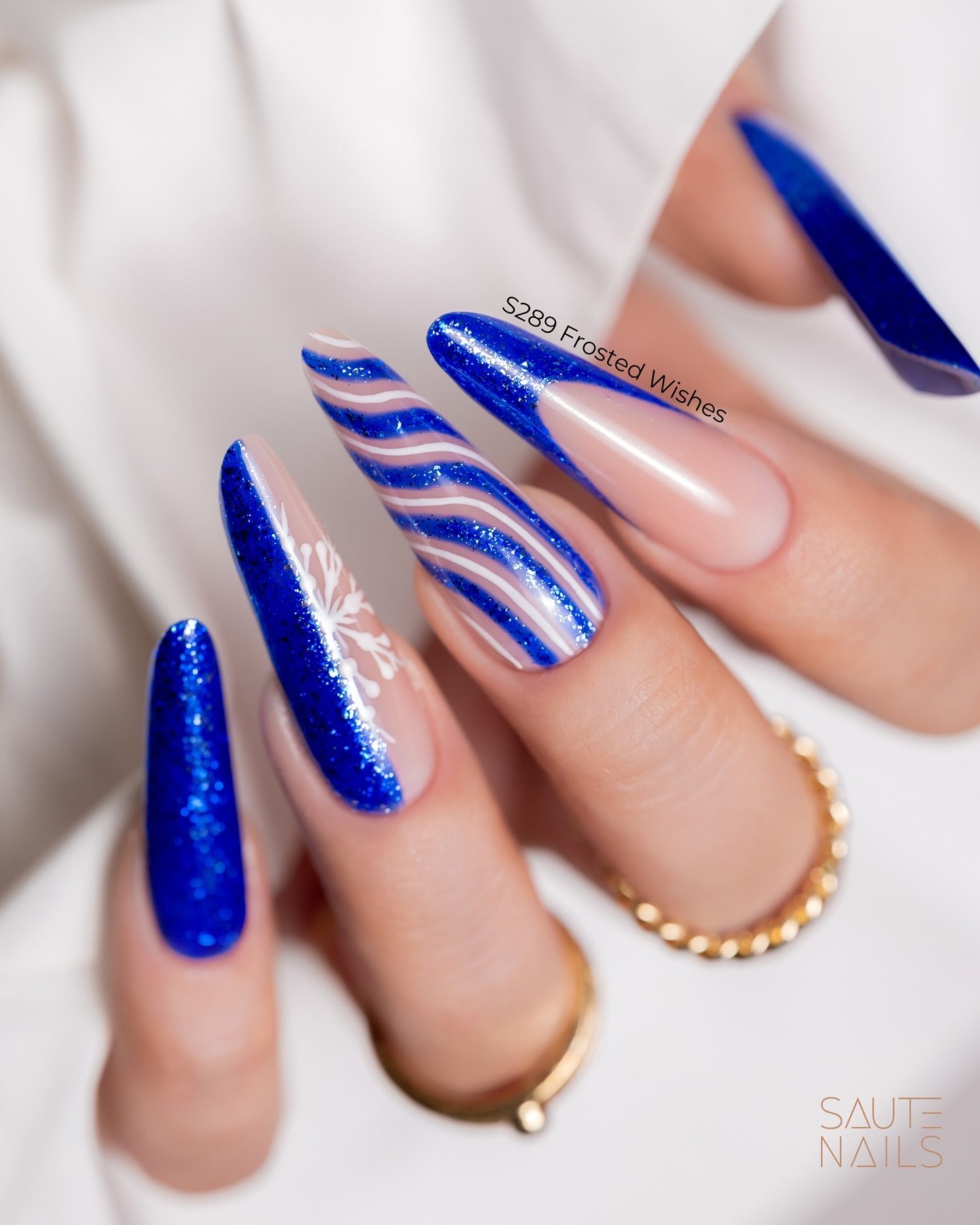 Winter Holidays Visual Idea Winter Holidays Visual Idea — Icy Blue Nails
