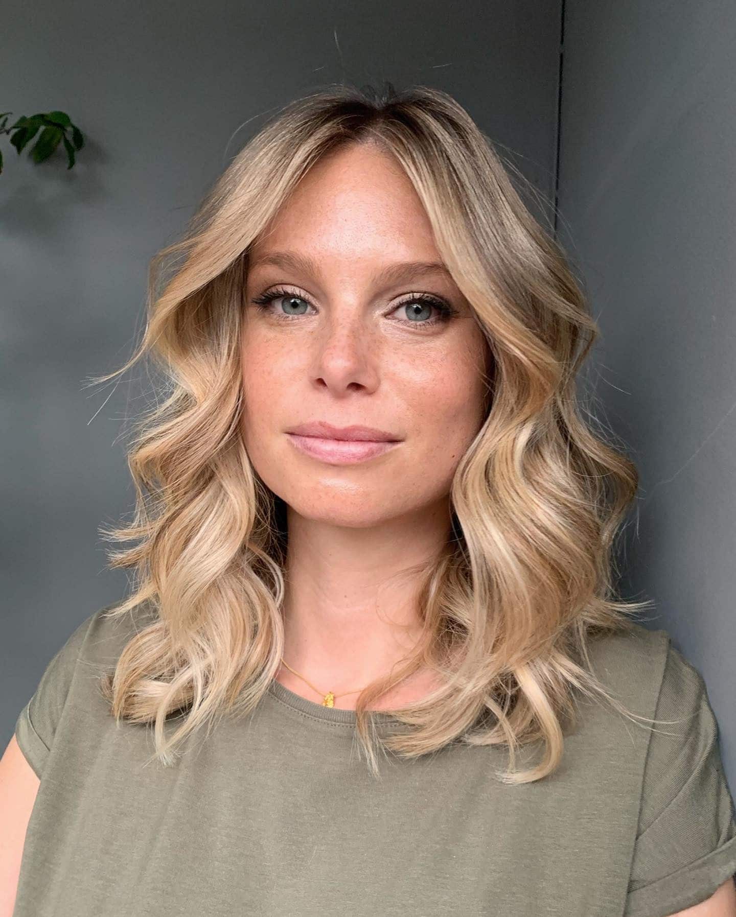 Visual Idea — The Lighting Is Soft Winter Balayage