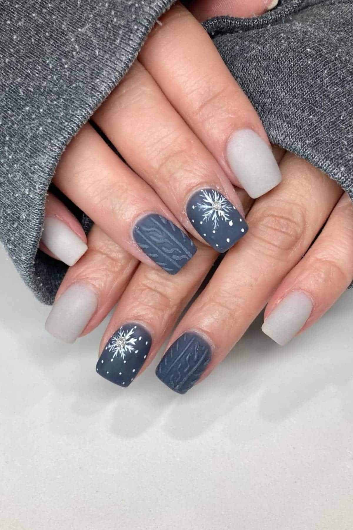 Dark Blue Grey White Visual Idea Dark Blue Grey White Visual Idea — Sweater Nails