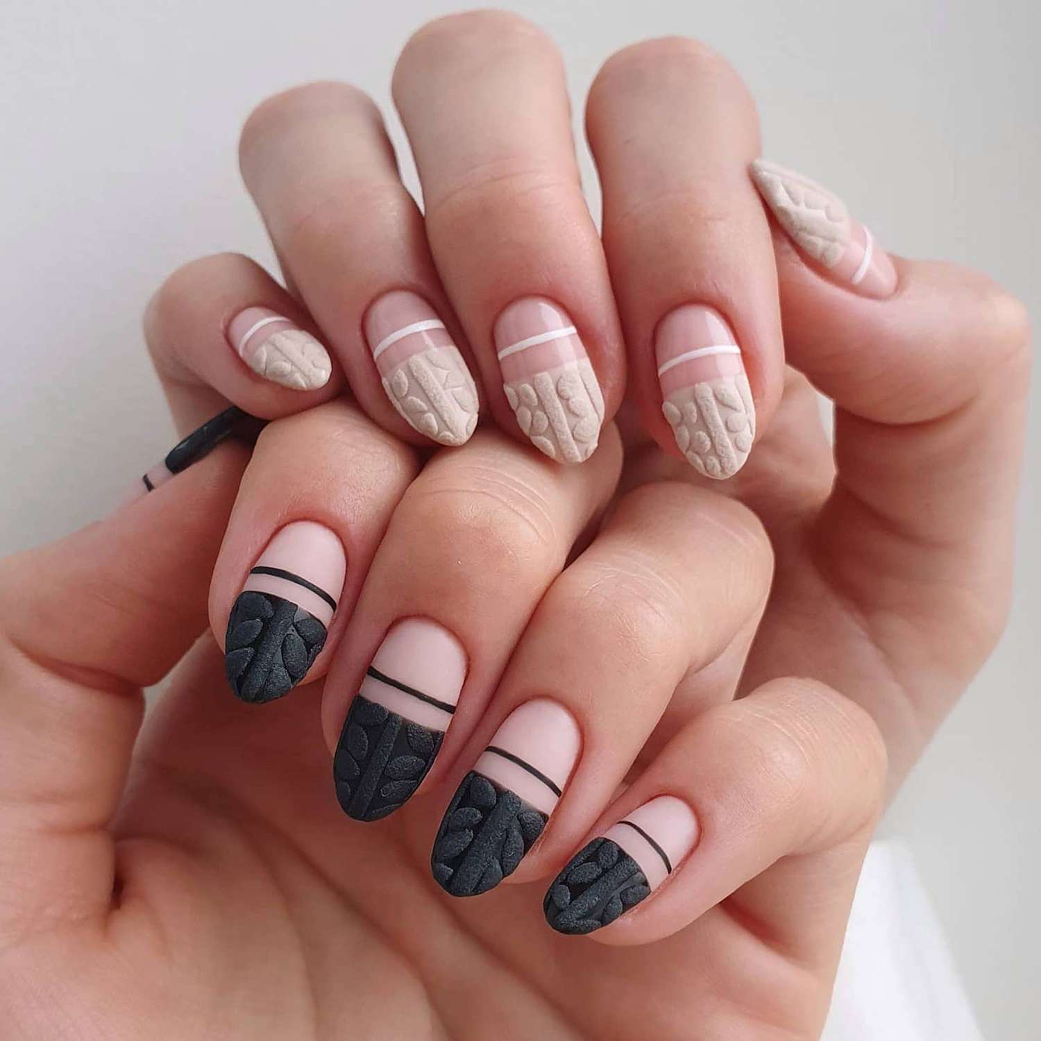 Charcoal Grey Beige And Nude Pink Visual Idea Charcoal Grey Beige And Nude Pink Visual Idea — Sweater Nails