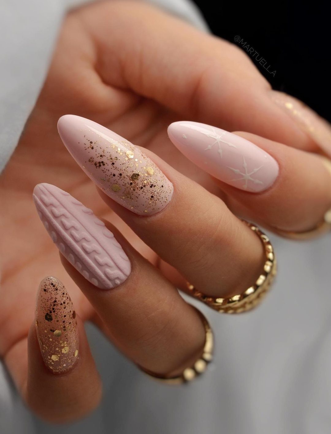 Cable Knit Pattern On Accent Nail Visual Idea Cable Knit Pattern On Accent Nail Visual Idea — Sweater Nails