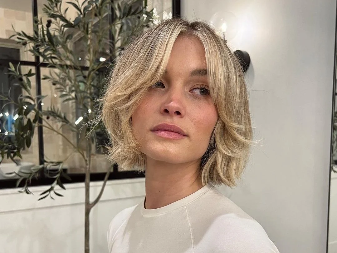 Visual Idea — The Framing Is A Front View Visual Idea — The Framing Is A Front View — Winter Hair Colors for Short Hair