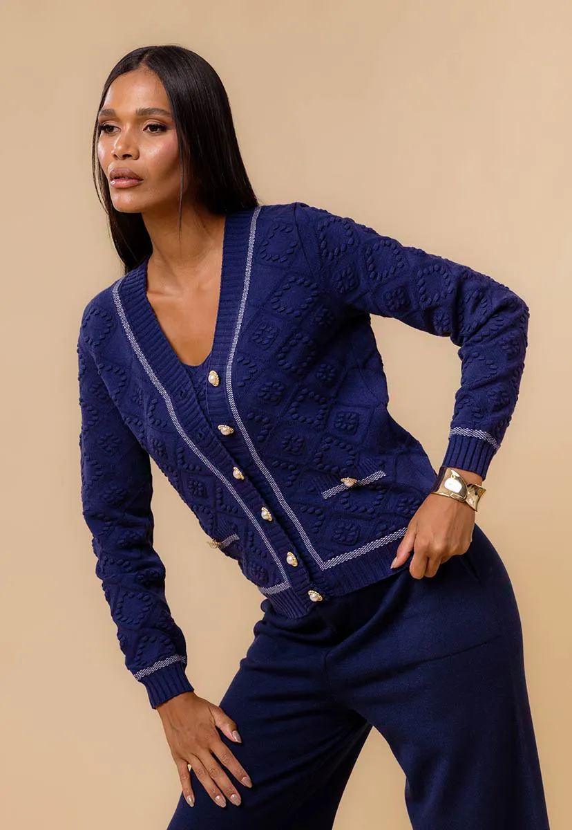 Cardigan Over A V-Neck Top Outfit Idea — Las Vegas Winter Outfits