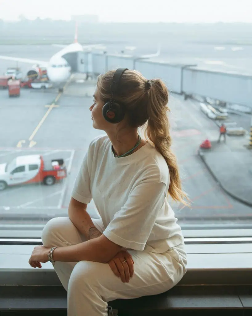 Monochromatic White Knit Set for Travel Comfort — Cabin Trip Outfits