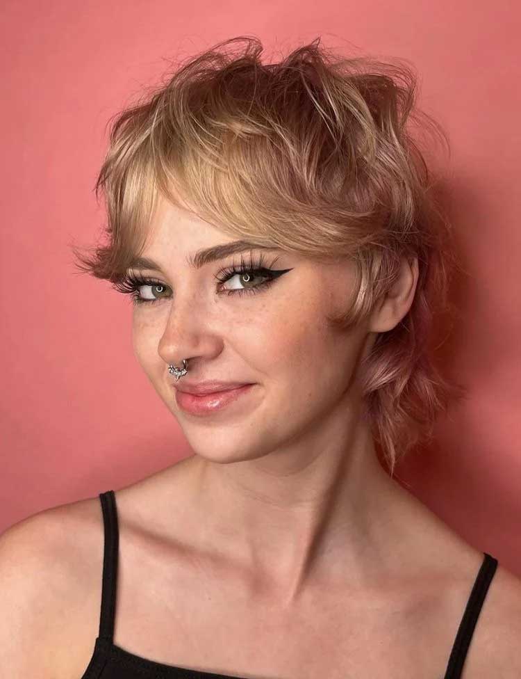 Shaggy Cut With Wispy Curtain Bangs Shaggy Cut With Wispy Curtain Bangs — Mushroom Brown Hair