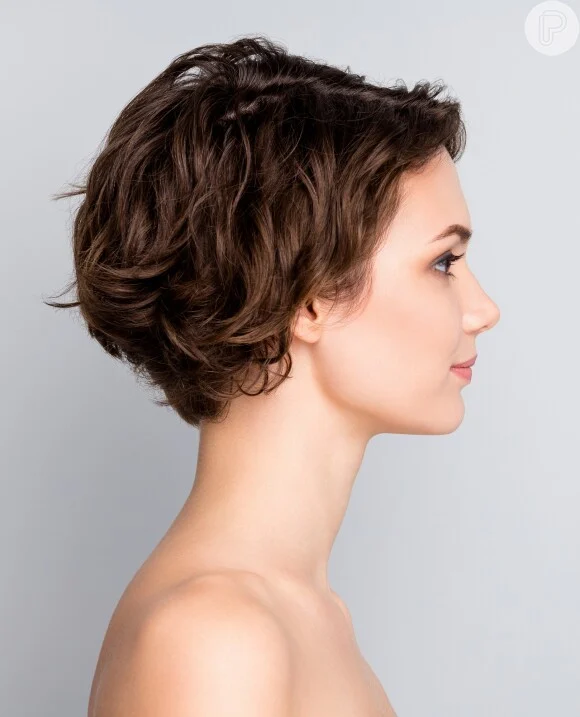 Visual Idea — The Hair Is A Medium Brown Colour — Short Winter Haircuts