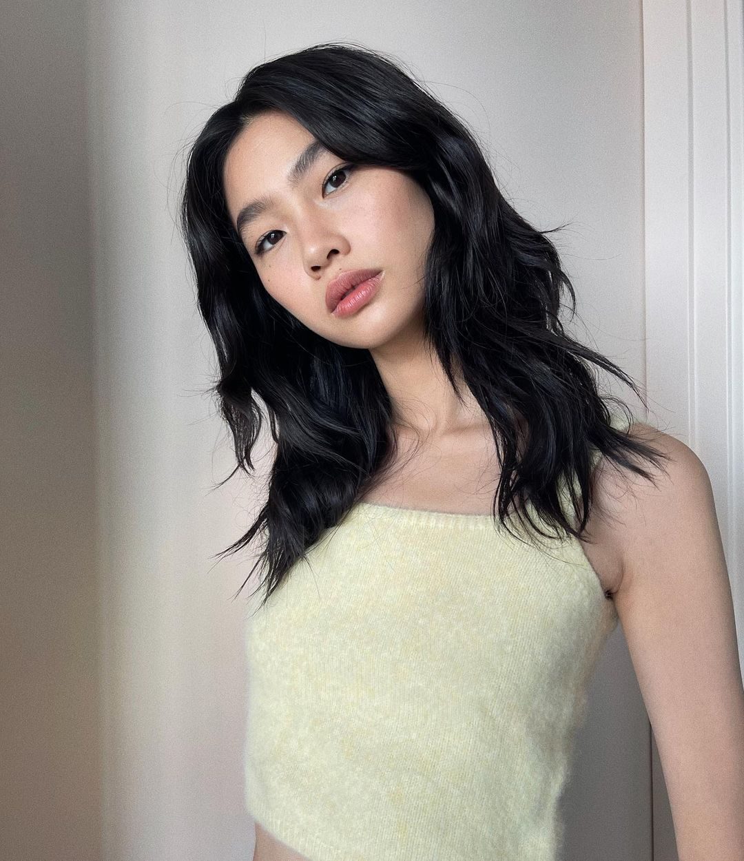 Collarbone Visual Idea — Winter Lob Haircuts