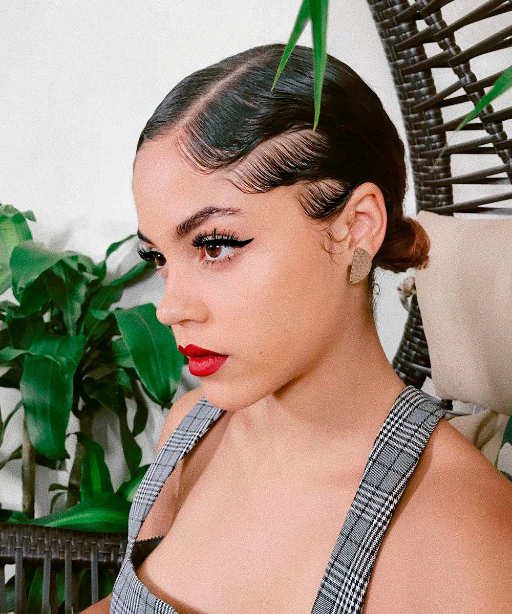 Vintage Inspired Finger Wave Bob Vintage Inspired Finger Wave Bob — Winter Hairstyles
