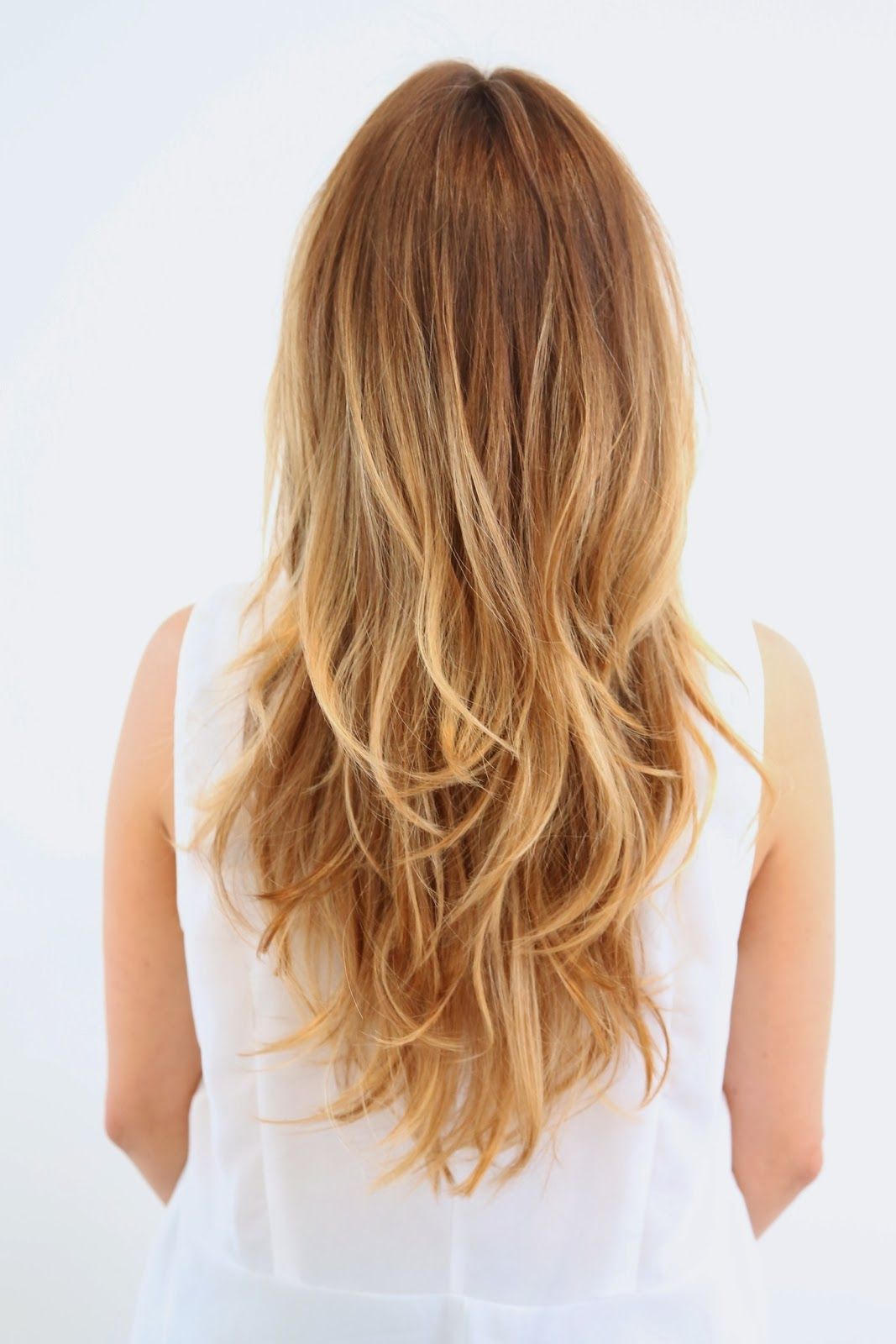 Collarbone Shag With Wispy Bangs Collarbone Shag With Wispy Bangs — Winter Hairstyles for Thin Hair