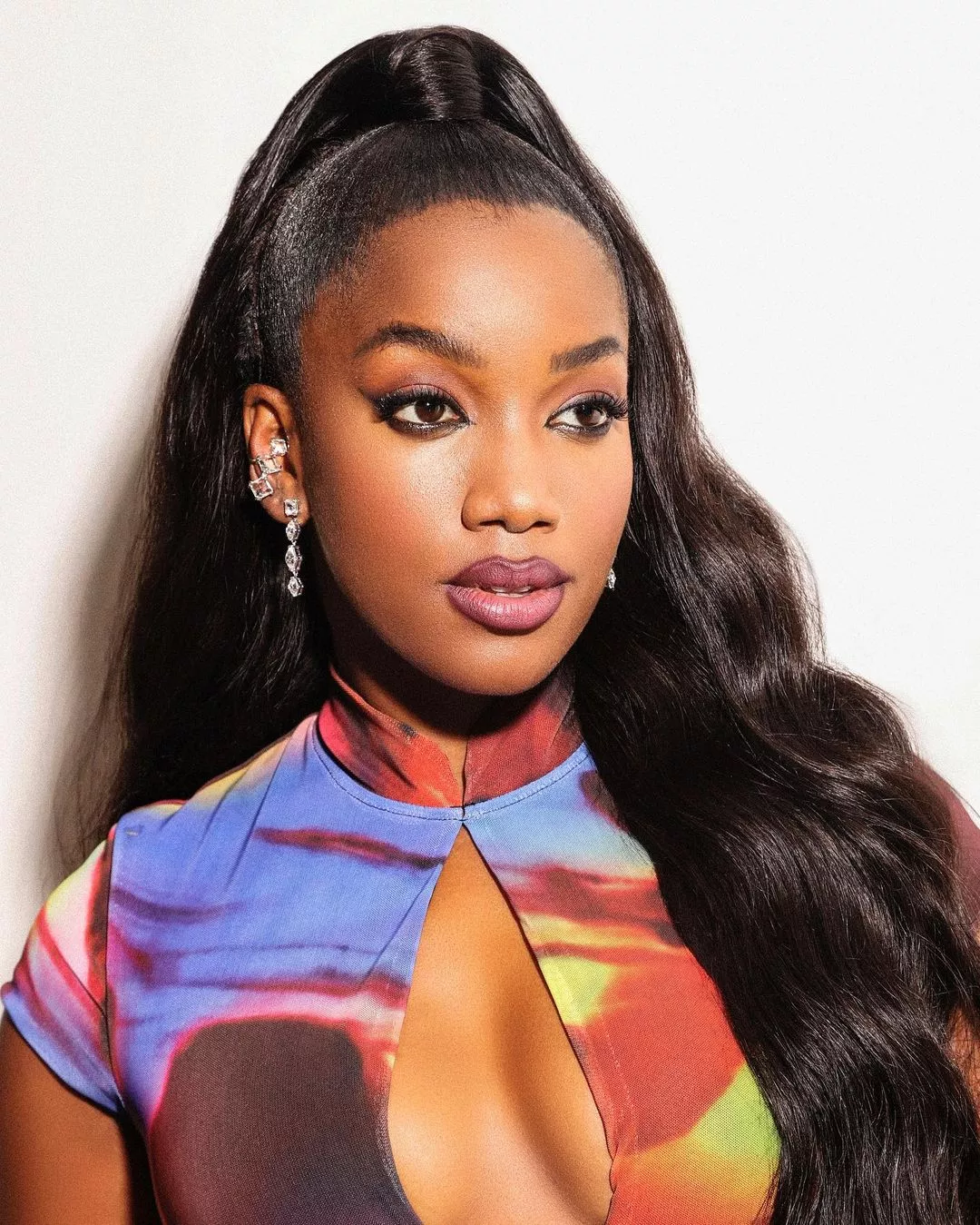 High Ponytail With Voluminous Waves — Winter Ponytail Hairstyles