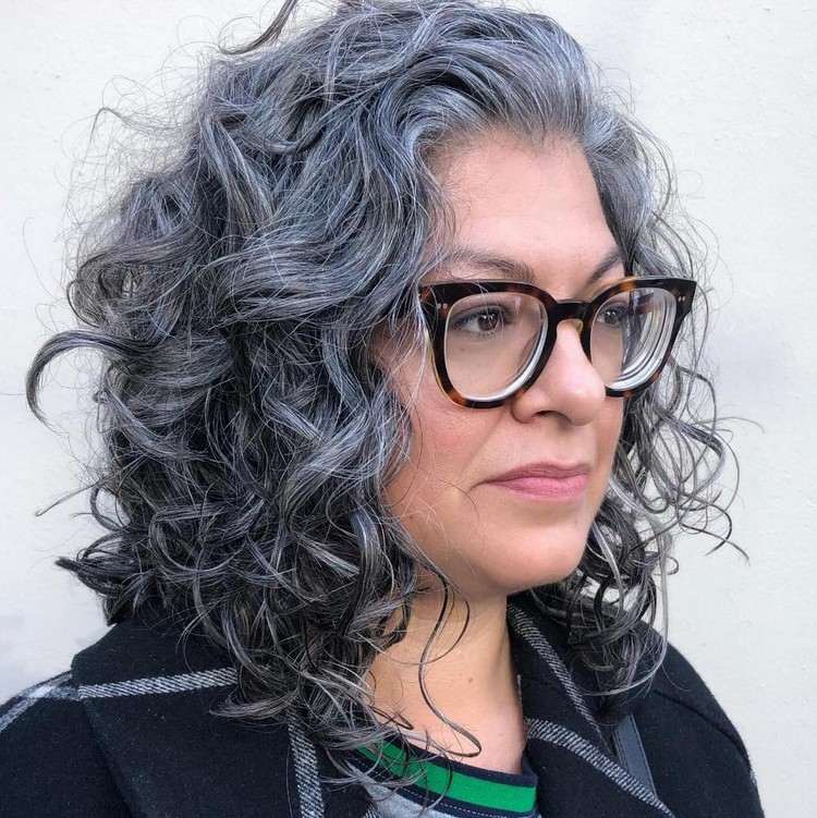 Voluminous Wavy Gray with Silver Highlights Voluminous Wavy Gray with Silver Highlights — Winter Hairstyles for Gray Hair