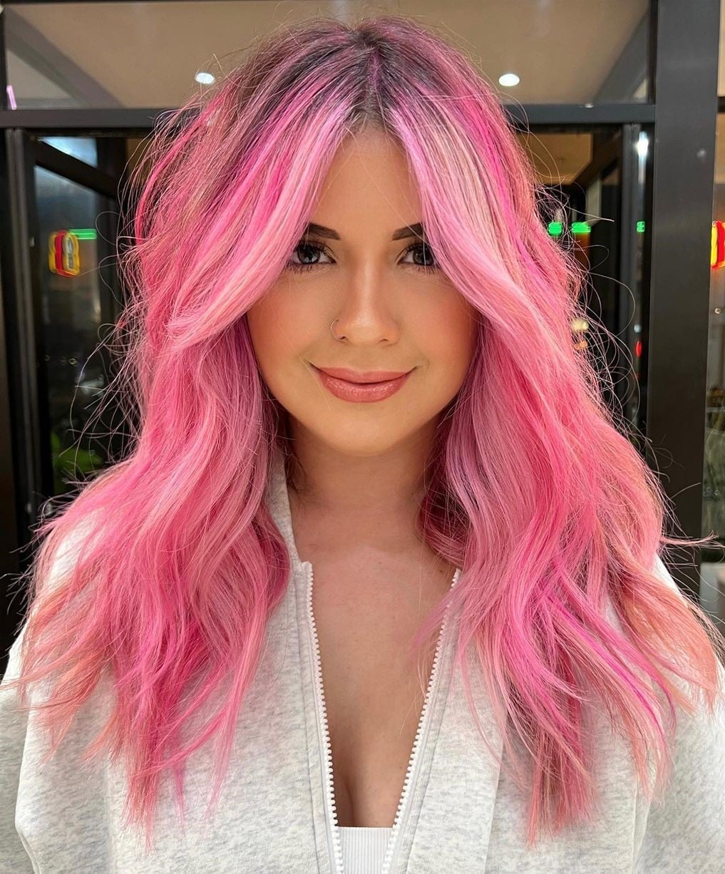 Shoulder Length Rose Gold Pink With Face-Framing Layers Shoulder Length Rose Gold Pink With Face-Framing Layers — Pink Hair Dye Inspiration