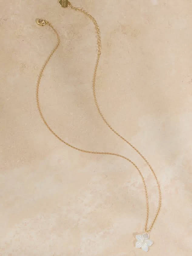 accessory 18K Gold Dipped Izzy Flower Charm Necklace Altar'd State $9.99