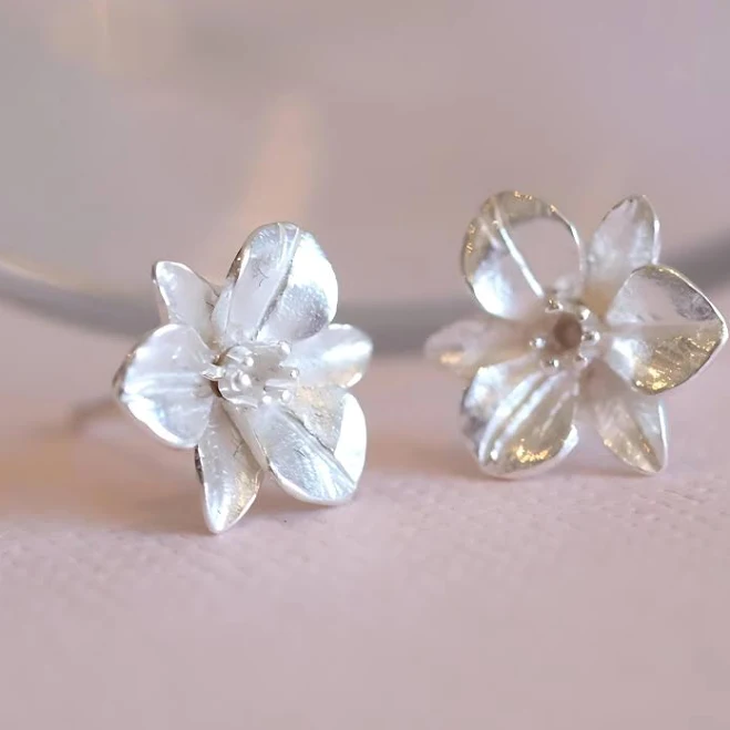 accessory 925 Sterling Silver Handmade Petal Flower Stud Earrings Etsy - ZOOWELAND $21.2