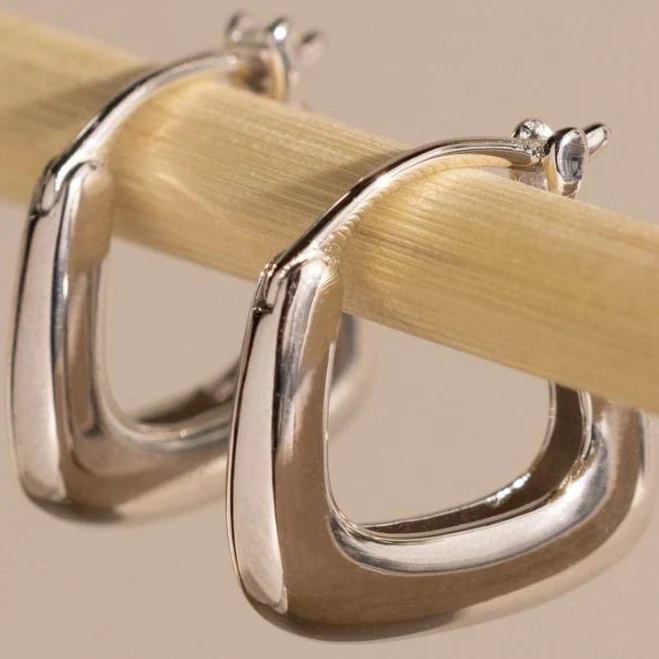 accessory Caitlyn Minimalist 18K Gold Square Hoop Earrings Caitlyn Minimalist $29.6