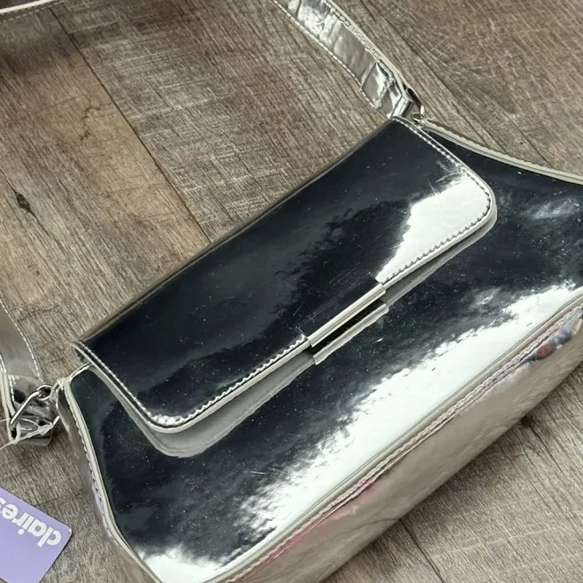bag Claire’s Mirrored Silver Chrome Baguette Shoulder Bag Handbag eBay - squishbeach $29.99