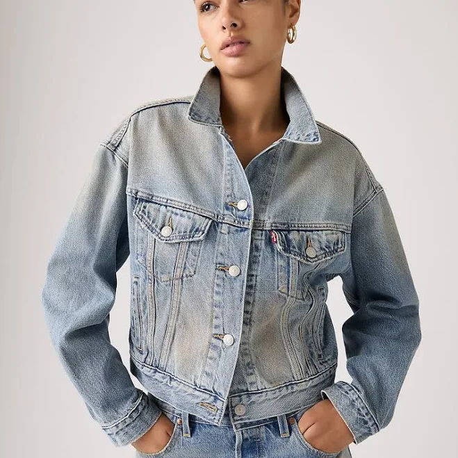 outerwear Levi's Women's Shrunken 90s Trucker Jacket Levi's $110
