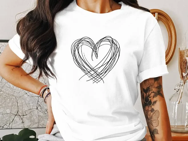 top Minimalist Heart Graphic T-Shirt Etsy - PlanetSerpo $19.99