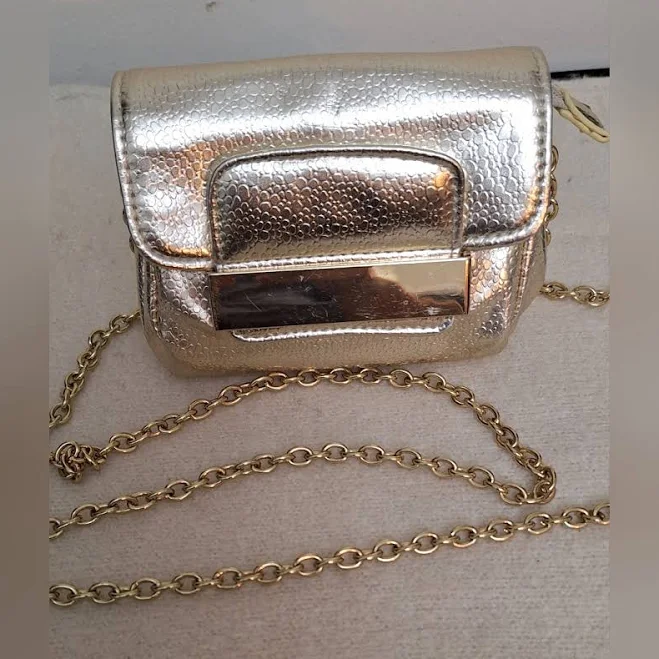 bag Shirleymode Vegan Leather Mini Chain Crossbody Purse Poshmark $23