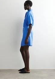 matching set Tailored Elasticated Linen Shorts cos.com $89