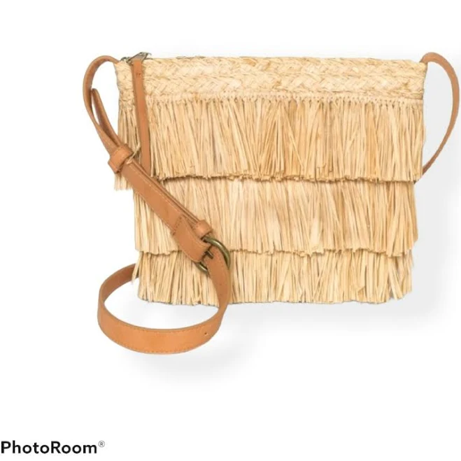 bag Universal Thread Women's Boho Chic Straw Fringe Crossbody Bag eBay $10