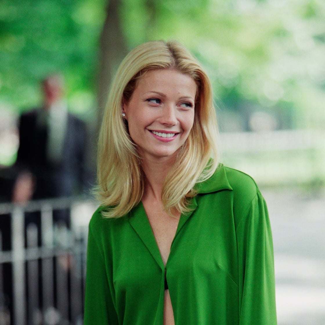 Bright Green Collared Shirt with Blonde Hair Bright Green Collared Shirt with Blonde Hair — Simple 90s Blowout
