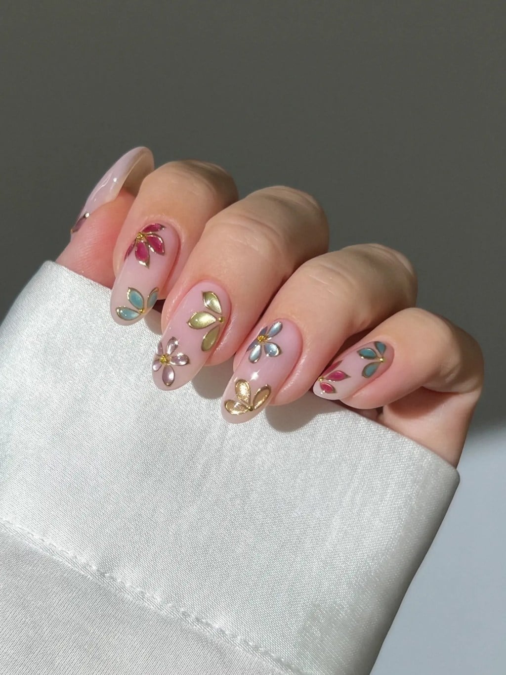 Long Almond Nails With 3D Floral Charms Long Almond Nails With 3D Floral Charms — Simple Almond Nails