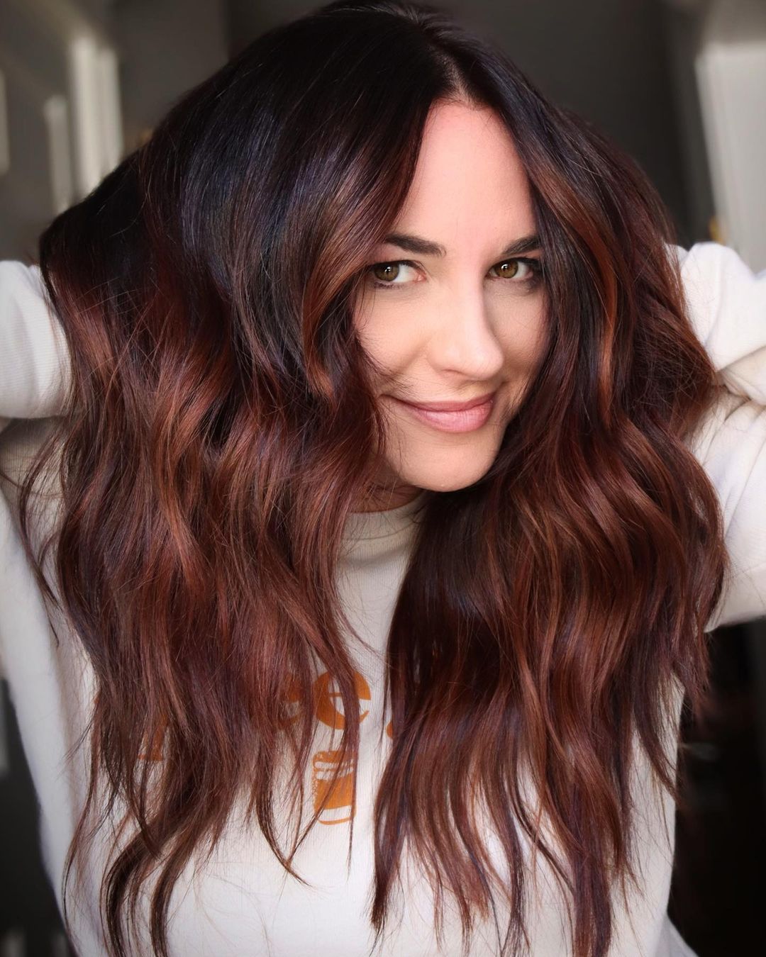 Mid-Back Wavy Hair With Warm Auburn Balayage — Simple Auburn Balayage