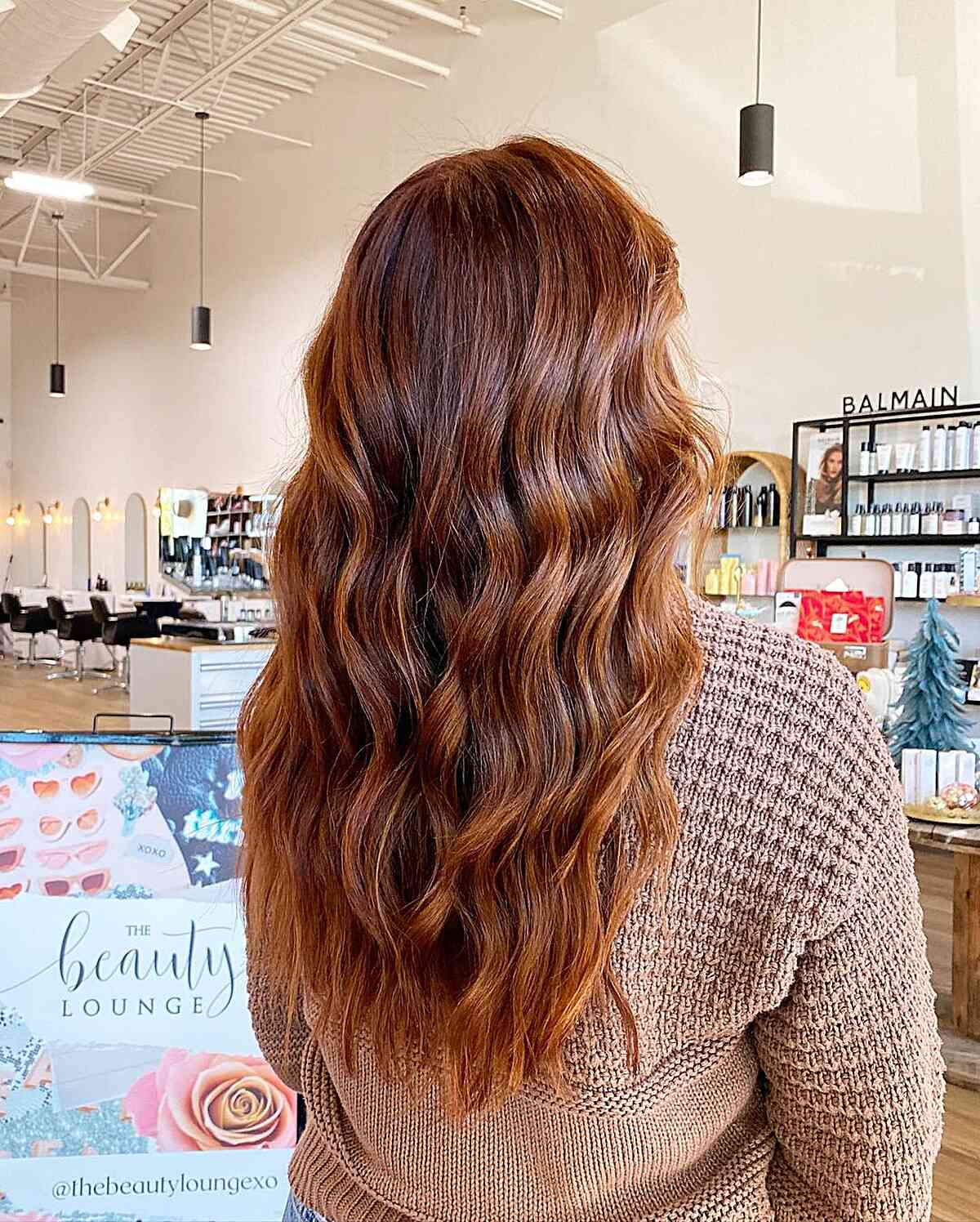 Mid-Back Auburn With Subtle Lighter Auburn Dimension Mid-Back Auburn With Subtle Lighter Auburn Dimension — Simple Auburn Highlights