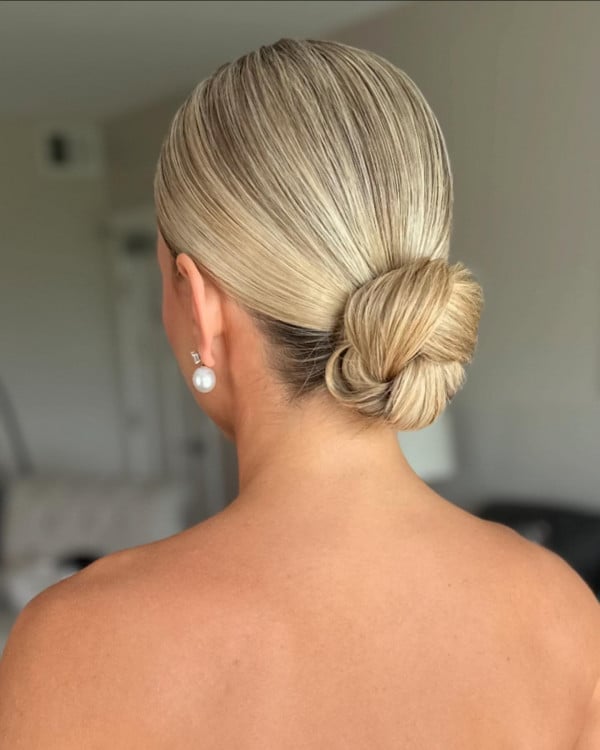 Thick Blonde Low Knot Bun Thick Blonde Low Knot Bun — Simple Back Haircuts