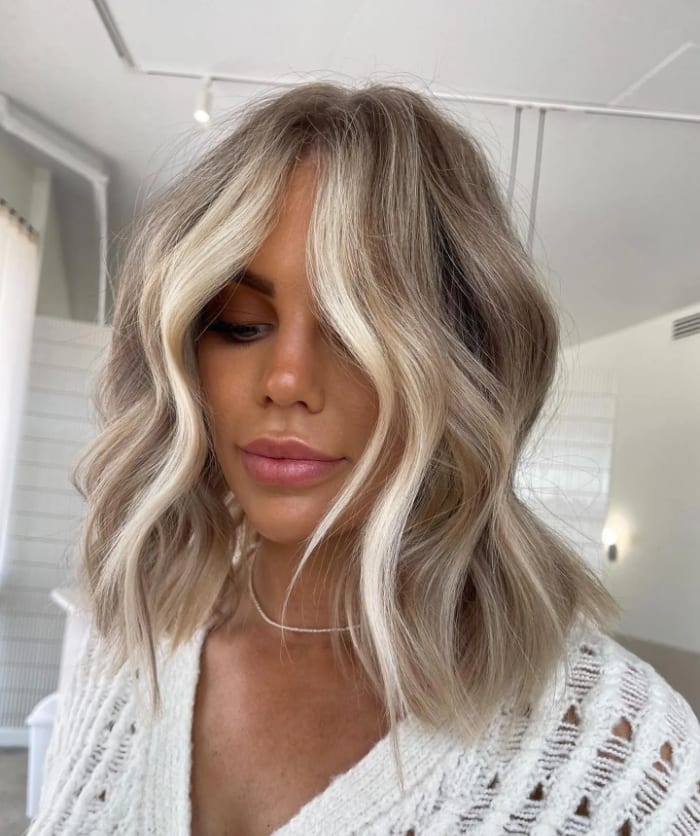 Chin Length Bob With Ash Blonde Face-Framing — Simple Balayage