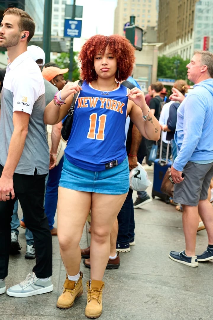 Basketball Jersey with Denim Skirt and Work Boots Basketball Jersey with Denim Skirt and Work Boots — Simple Basketball Game Outfits