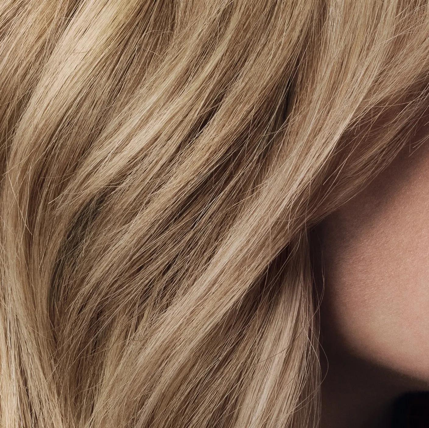 Beige Blonde With Subtle Balayage Beige Blonde With Subtle Balayage — Simple Beige Blonde Hair