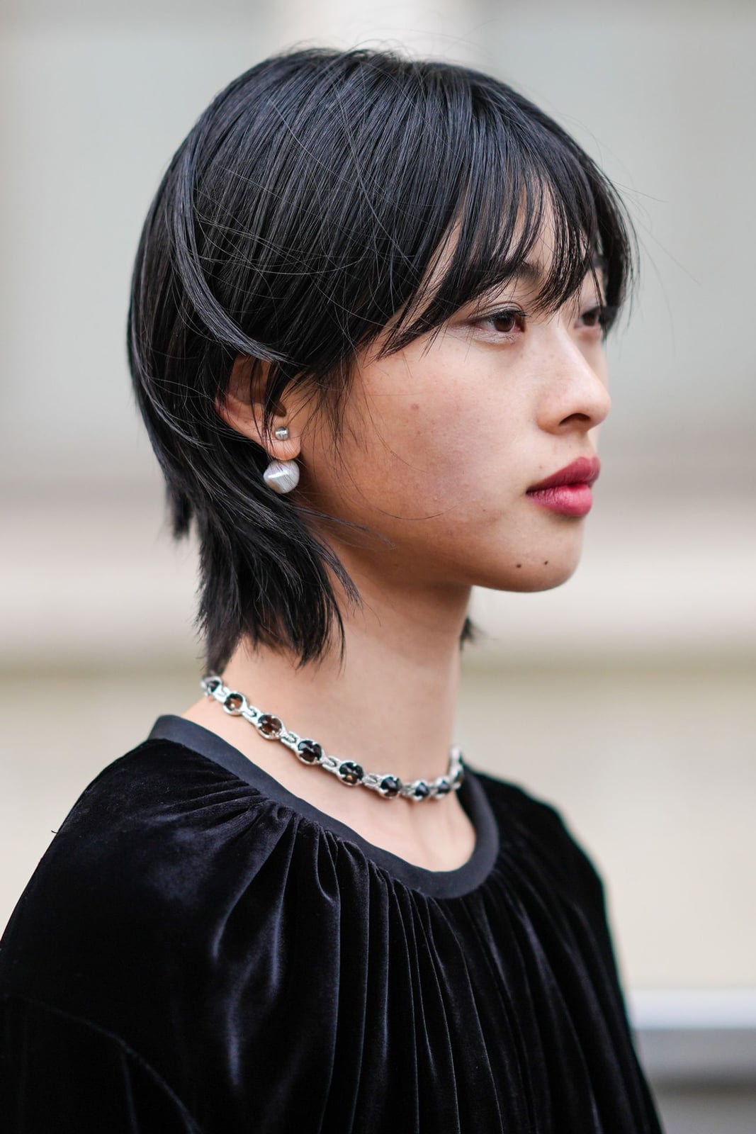 Black Bixie Bob With Blunt Fringe Black Bixie Bob With Blunt Fringe — Simple Bixie Haircut