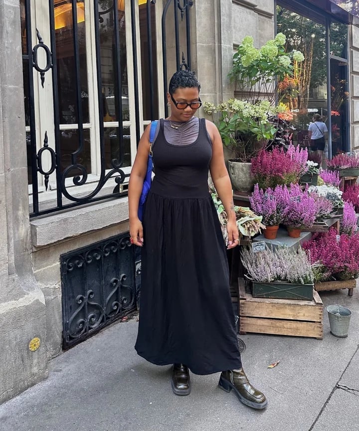 Black Boots With A Maxi Dress And Sheer Top Black Boots With A Maxi Dress And Sheer Top — Simple Black Boots Outfit