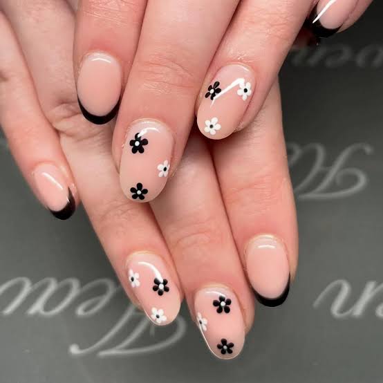 Medium Square Defined Black French Tips — Simple Black French Nails