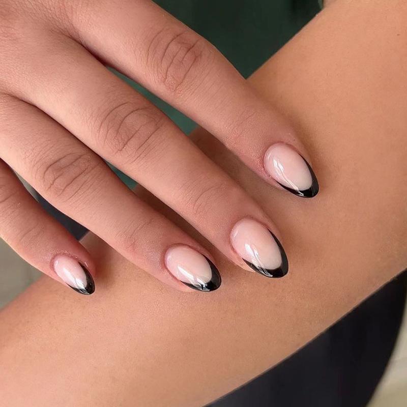 Short Oval Minimalist Black French Tips — Simple Black French Nails