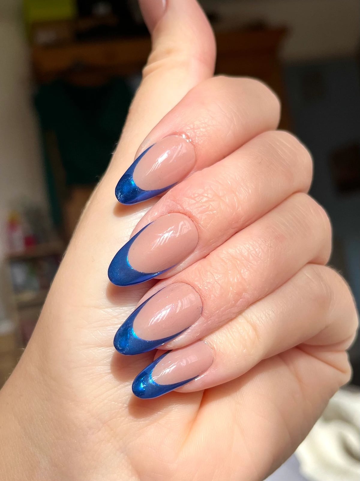 Blue Chrome French Tip Medium Almond Nails Blue Chrome French Tip Medium Almond Nails — Simple Blue Chrome Nails