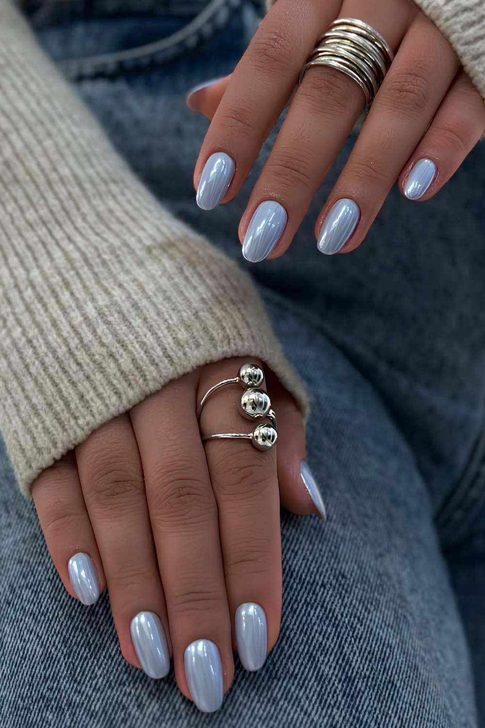 Iridescent Light Blue Chrome Almond Nails Iridescent Light Blue Chrome Almond Nails — Simple Blue Chrome Nails