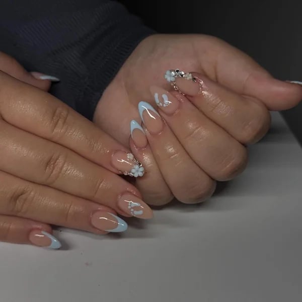 Almond Nails With Blue French Tips and 3D Flowers — Simple Blue French Tip Nails