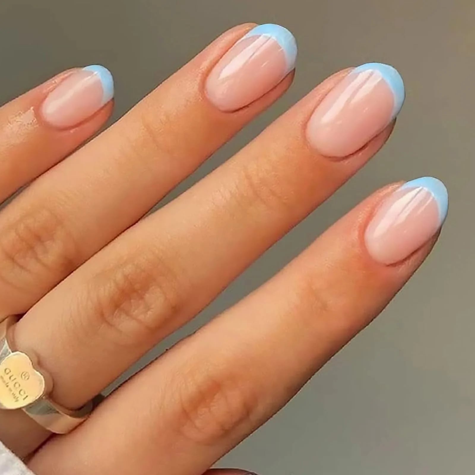 Medium Square Nails With Thin Blue French Line, овал — Simple Blue French Tip Nails