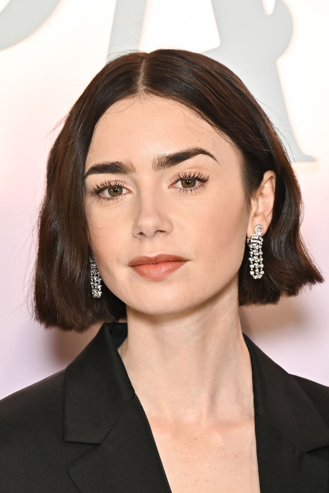 Dark Brown Chin Bob Blunt Edge — Simple Blunt Bob