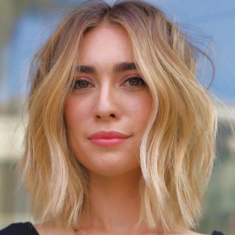 Blonde Balayage Bob With Curtain Bangs — Simple Bob Hairstyles