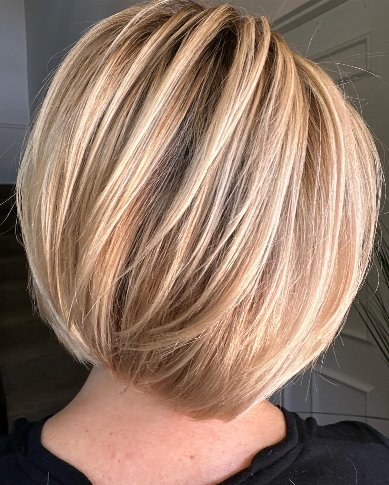 Stacked Bob With Ash Blonde Highlights Stacked Bob With Ash Blonde Highlights — Simple Bob with Highlights